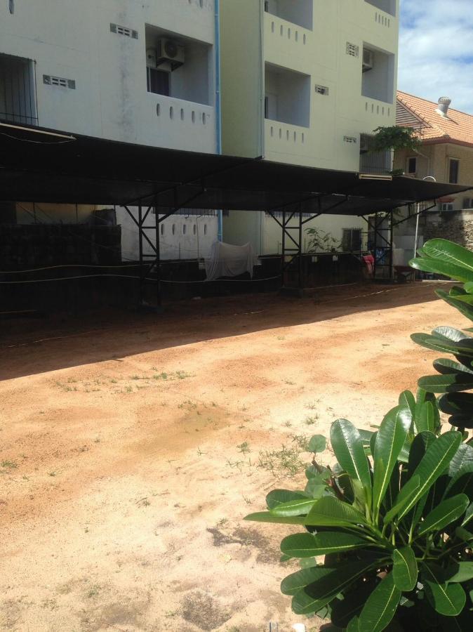 Baan Talay Hotel Pattaya Bagian luar foto
